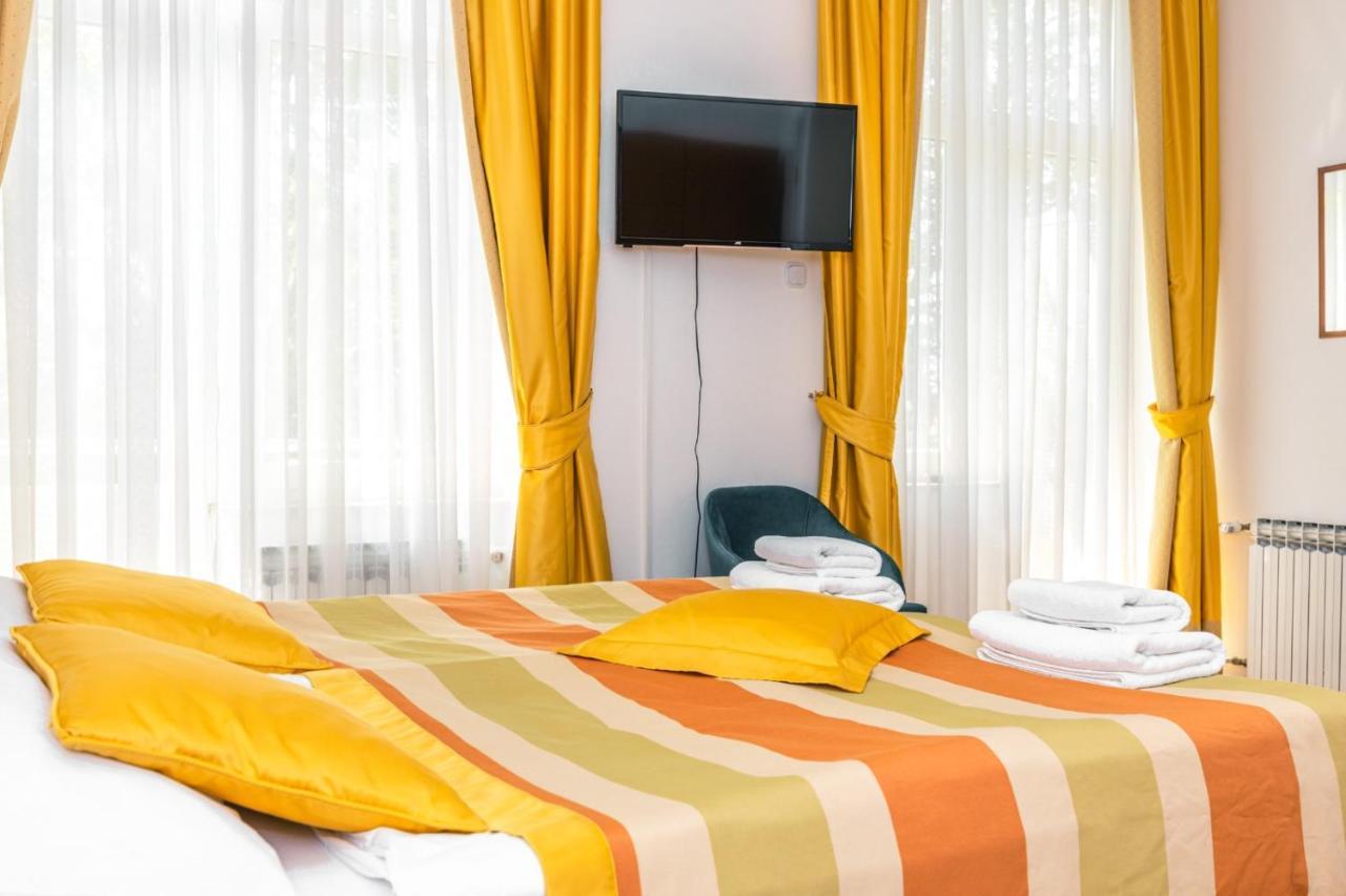 קריקווניצה Hotel Villa Aurora מראה חיצוני תמונה